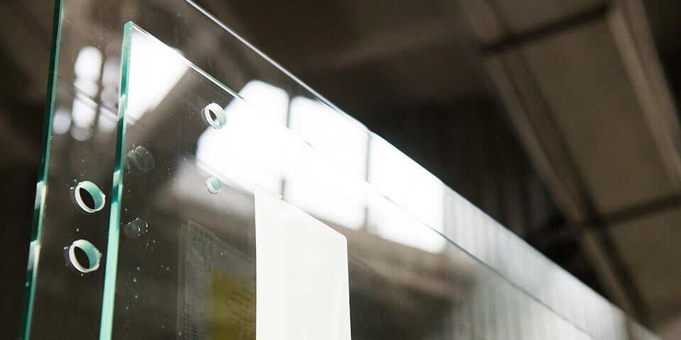 Szkło hartowane a laminowane